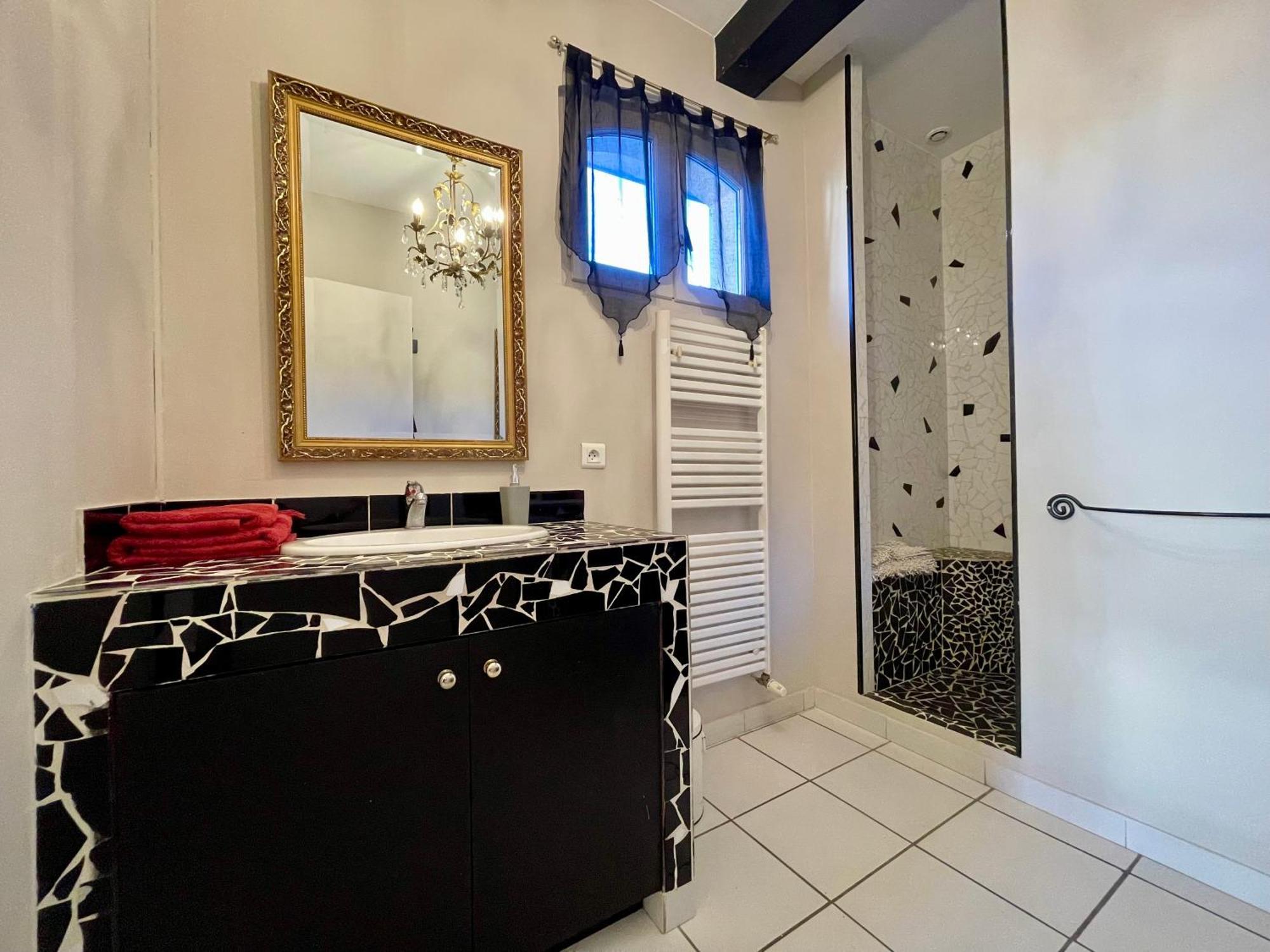 Cote Cite Appartements - Parking Prive - 100M Cite Medievale قرقشونه المظهر الخارجي الصورة
